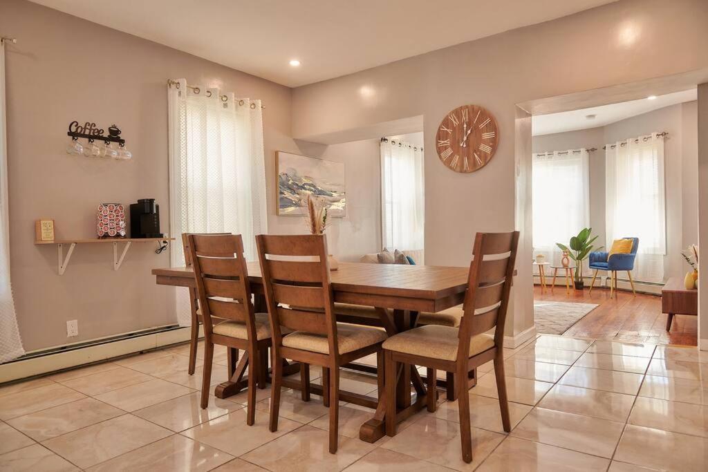 Cozy Apartment 1St 10Min Walk Downtown And City View بروفيدنس، رود آيلاند المظهر الخارجي الصورة