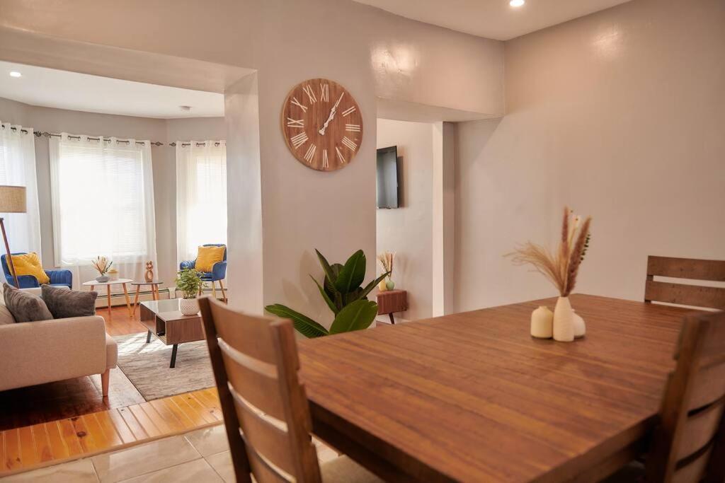 Cozy Apartment 1St 10Min Walk Downtown And City View بروفيدنس، رود آيلاند المظهر الخارجي الصورة